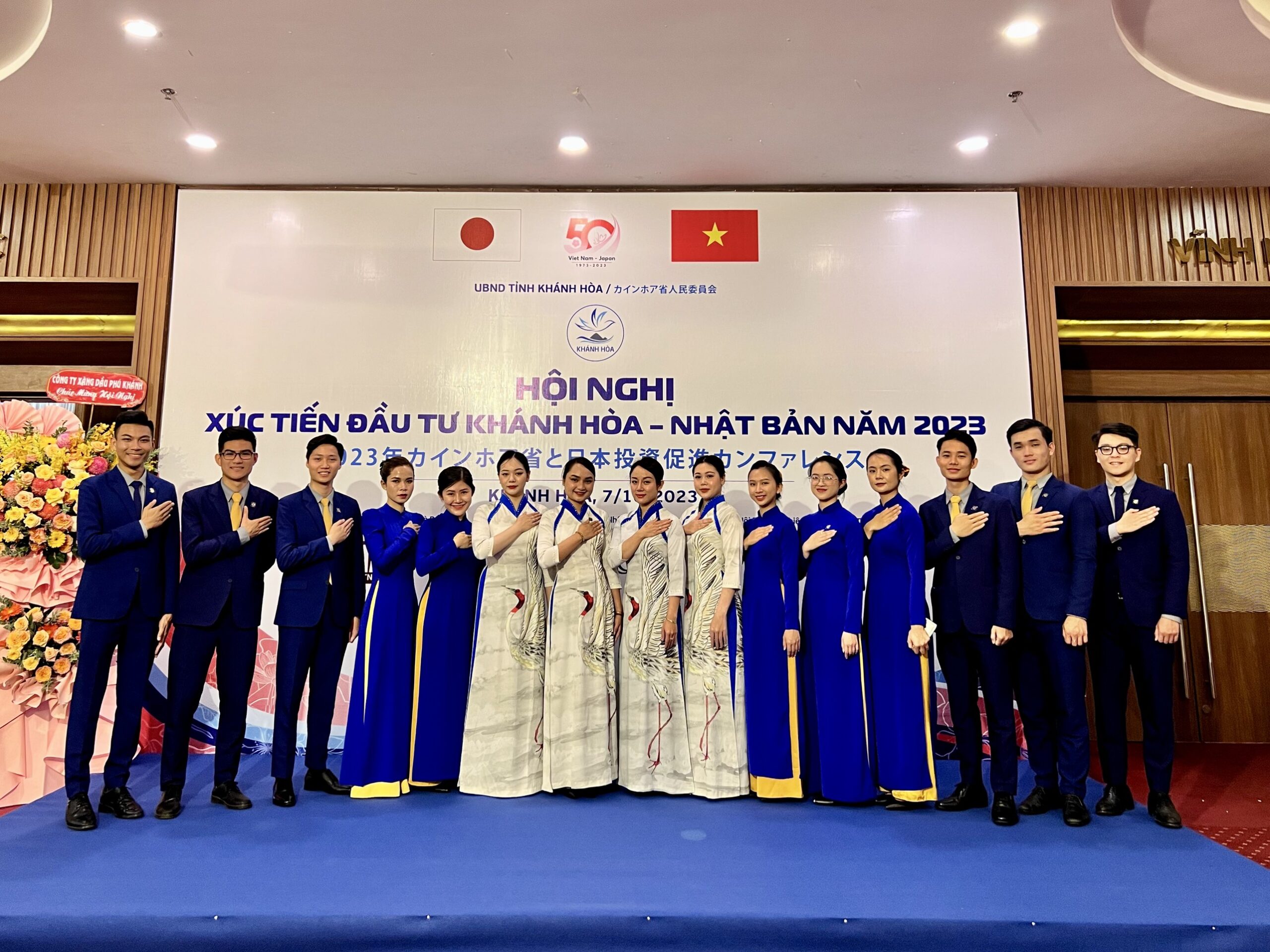 ĐÔI DÉP ĐỒNG HÀNH CÙNG HỘI NGHỊ XÚC TIẾN ĐẦU TƯ KHÁNH HÒA – NHẬT BẢN 2023