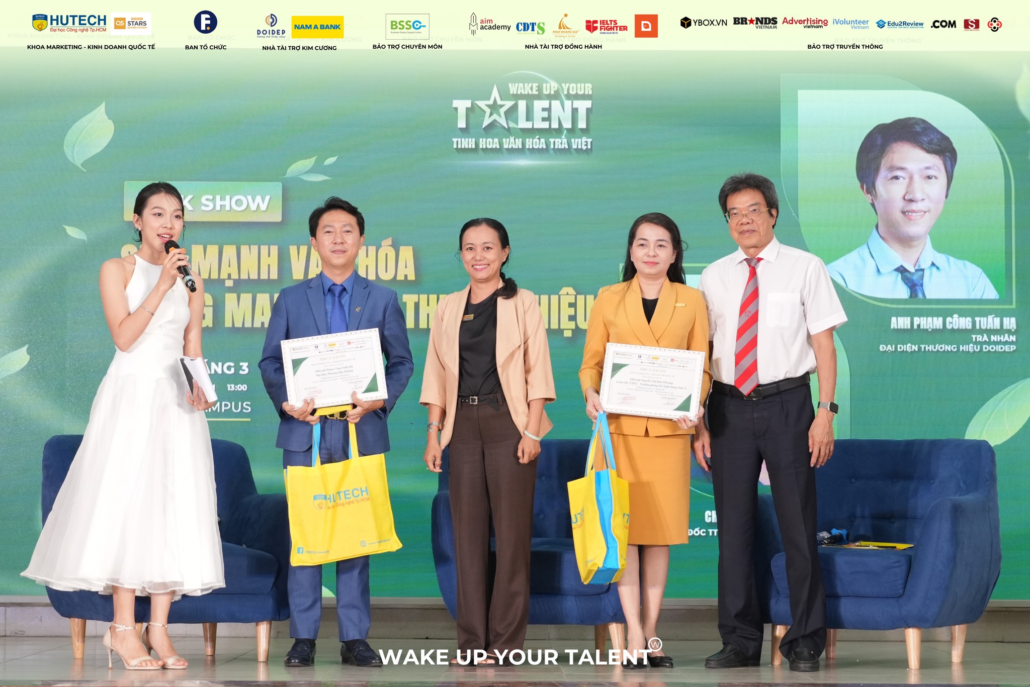 KHÁM PHÁ CUỘC THI WAKE UP YOUR TALENT 2024: TINH HOA VĂN HÓA TRÀ VIỆT CÙNG ĐÔI DÉP